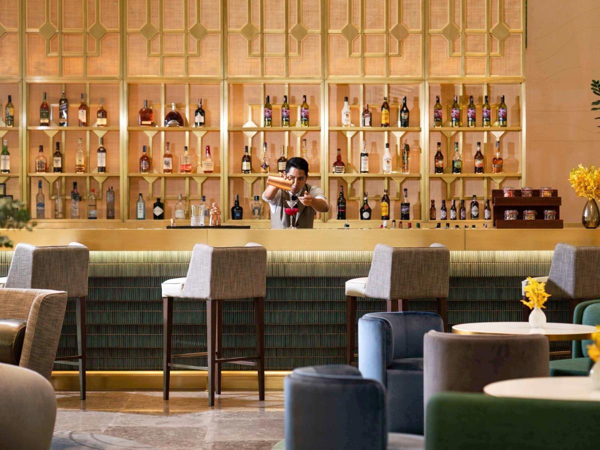 Moevenpick Hotel Bangkok Ploenchit Bdms Exterior foto