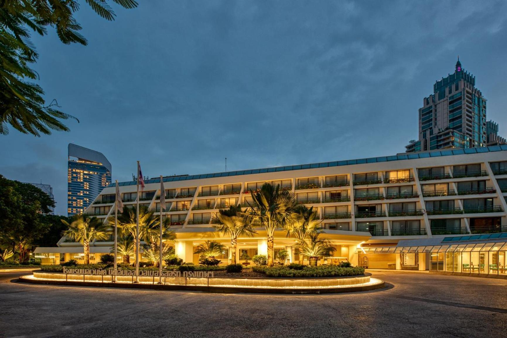 Moevenpick Hotel Bangkok Ploenchit Bdms Exterior foto