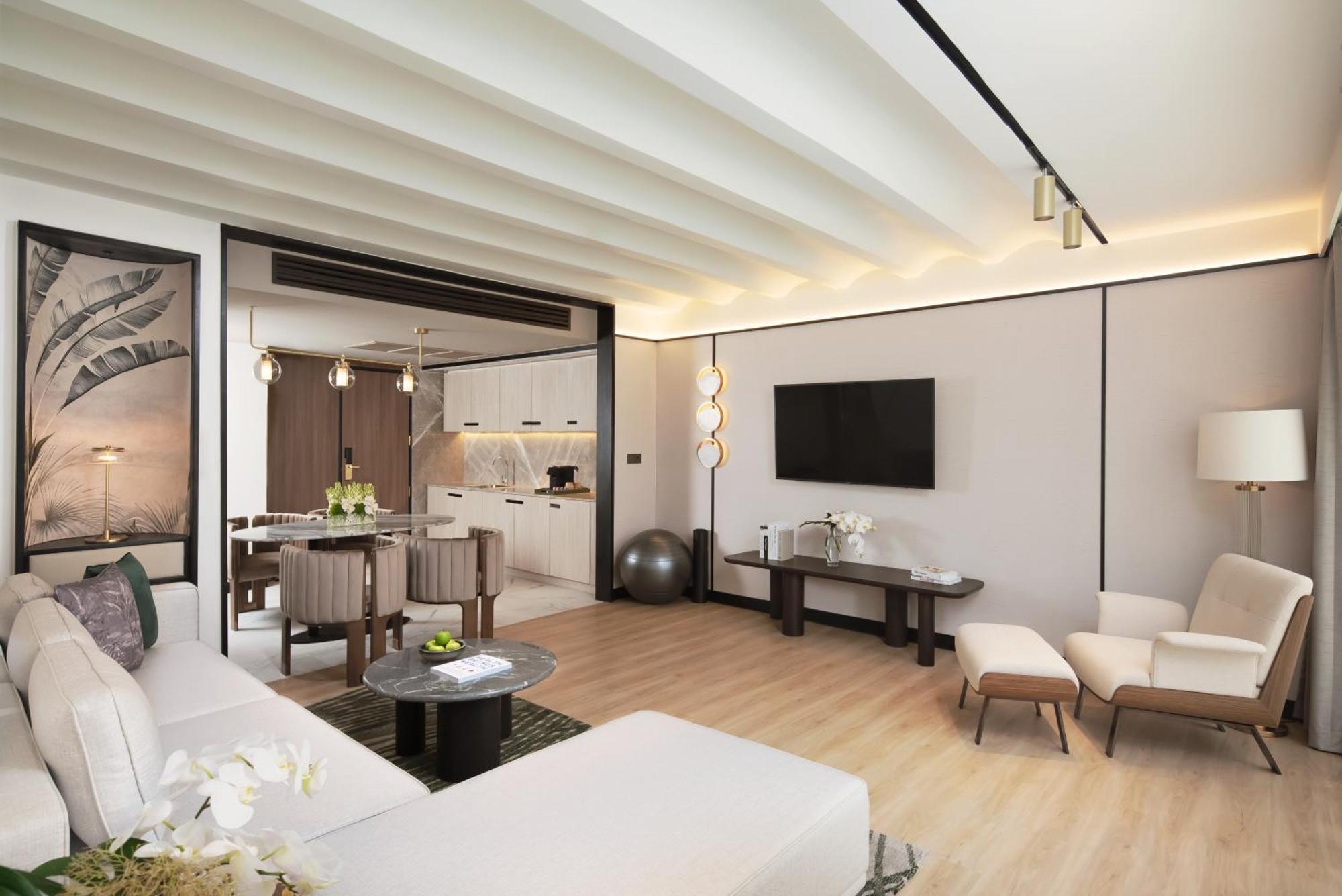 Moevenpick Hotel Bangkok Ploenchit Bdms Exterior foto